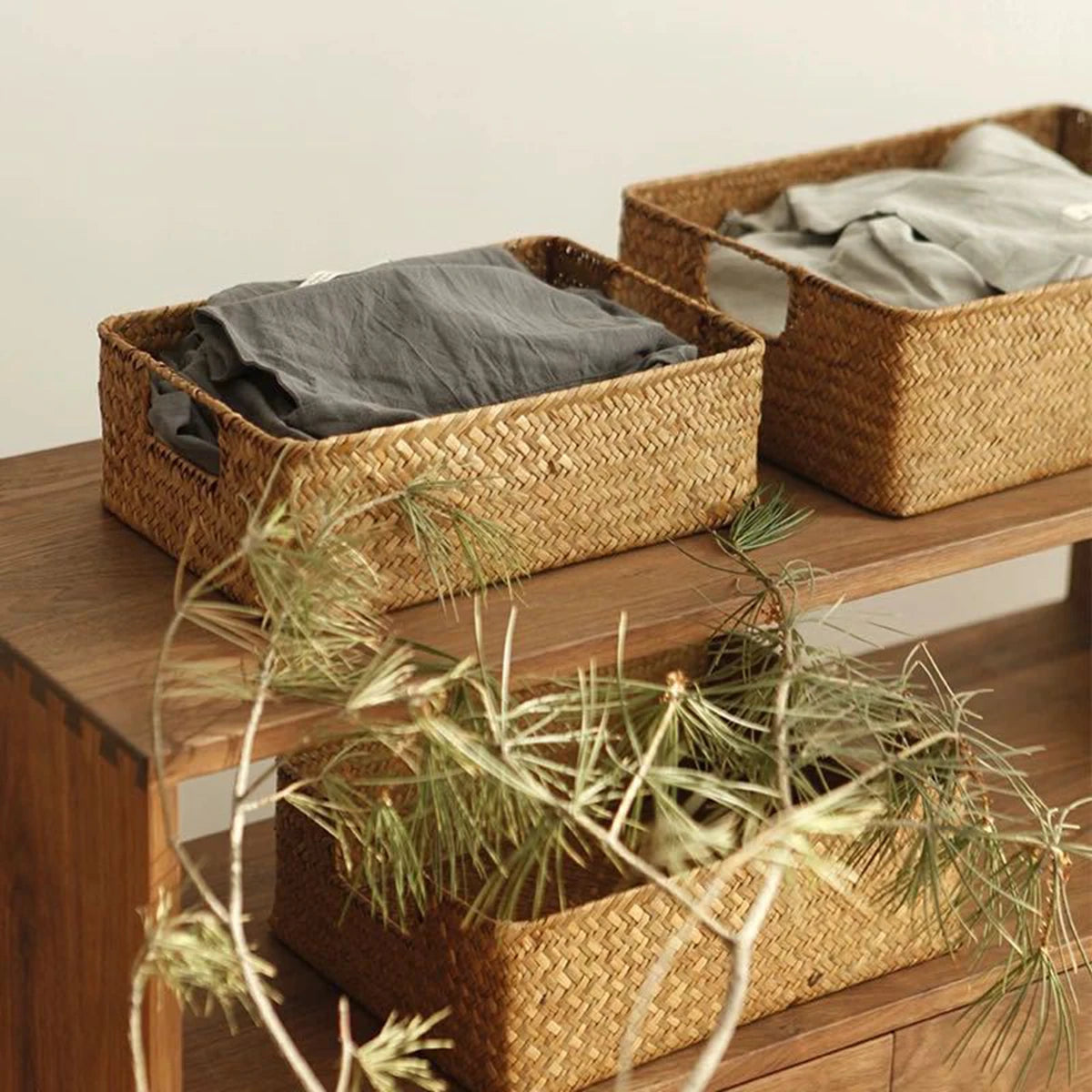 Woven Seagrass Storage Basket — Handwoven Decorative Organizer for Blankets, Plants, Toys & Laundry